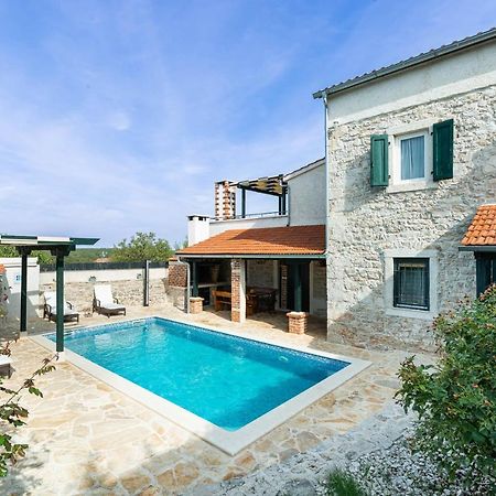 Villa Mia Sukosan Exterior photo