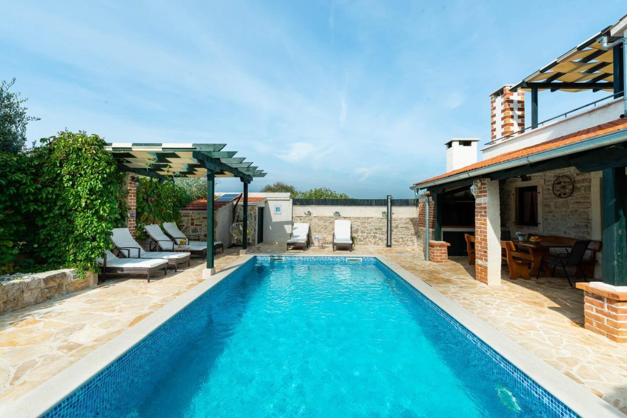 Villa Mia Sukosan Exterior photo