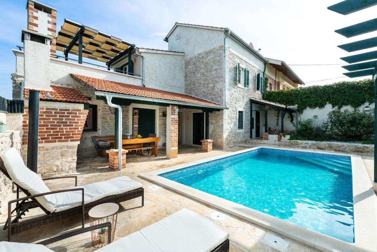 Villa Mia Sukosan Exterior photo