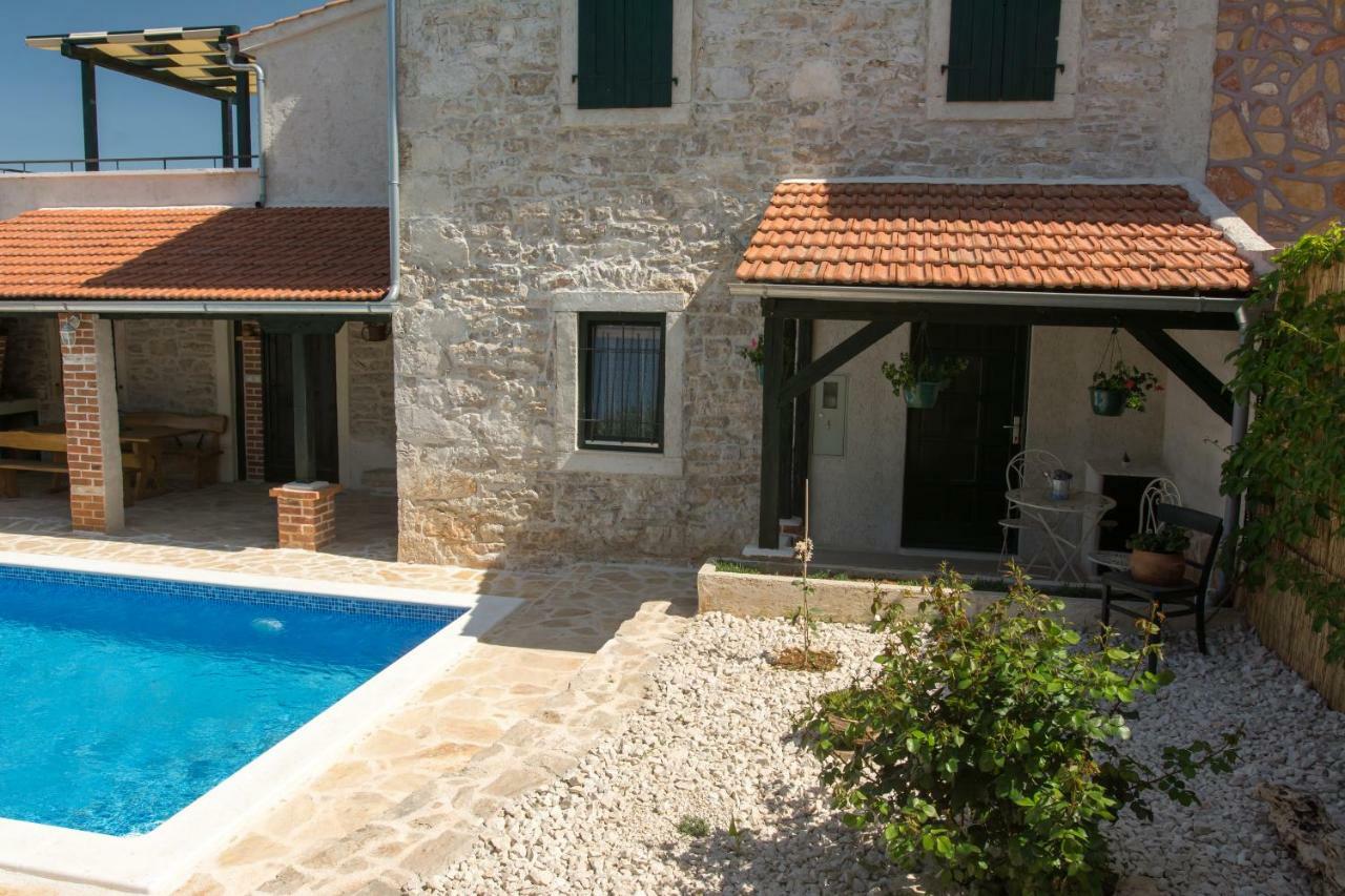 Villa Mia Sukosan Exterior photo
